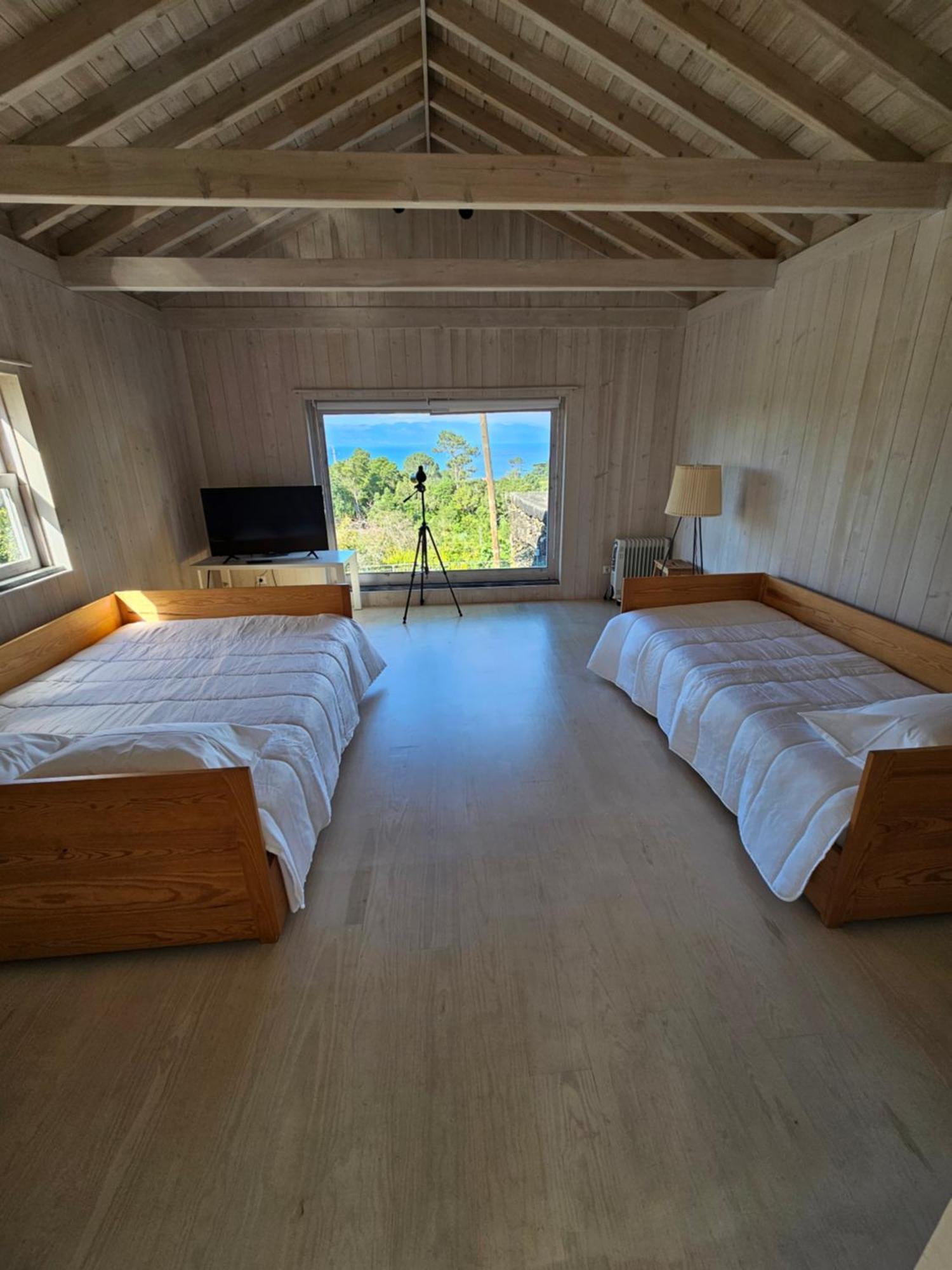 Residencias Requinte São Roque do Pico Екстериор снимка